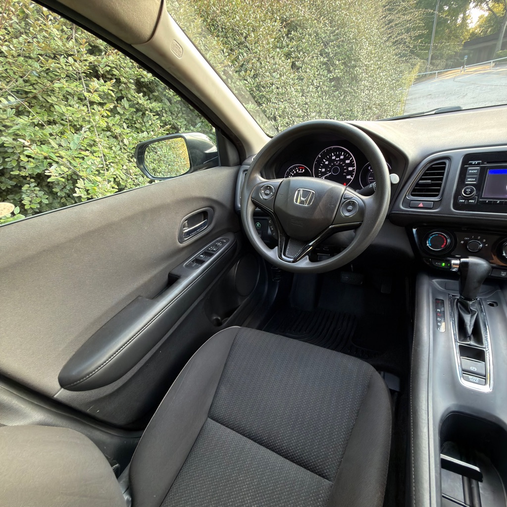 Photo 31 of this HONDA HR-V