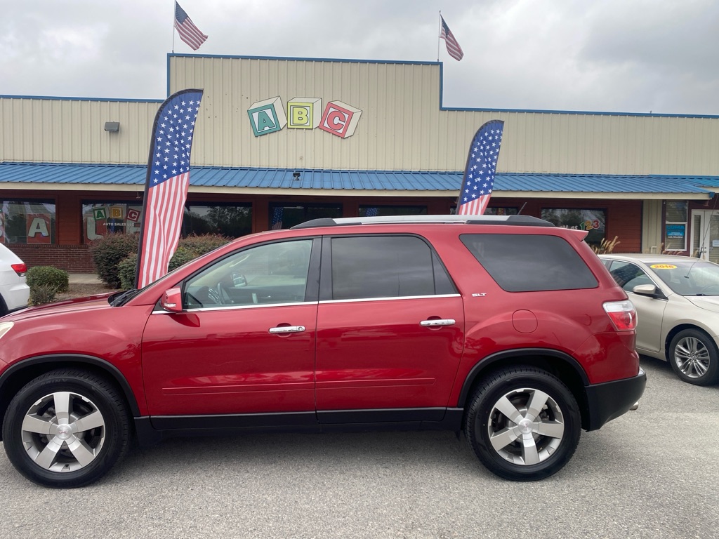 2012 GMC Acadia SLT2's photo