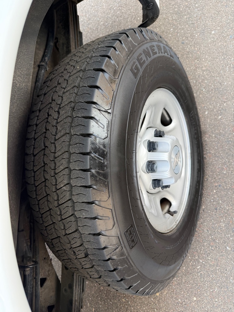 Photo 10 of this CHEVROLET EXPRESS
