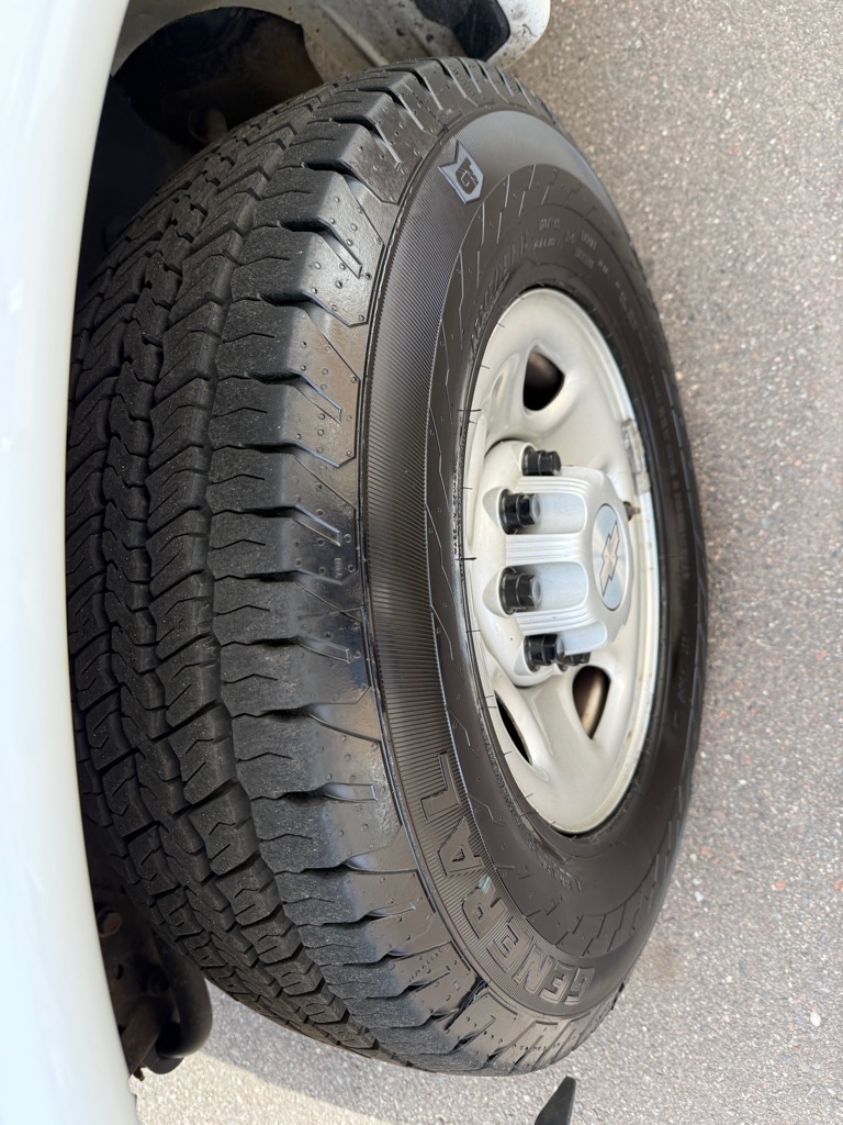 Photo 9 of this CHEVROLET EXPRESS