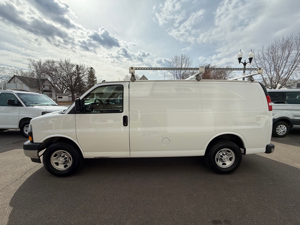 Photo 6 of this CHEVROLET EXPRESS