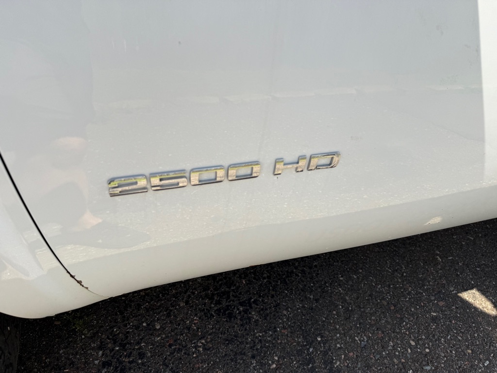 Photo 12 of this CHEVROLET SILVERADO 2500H