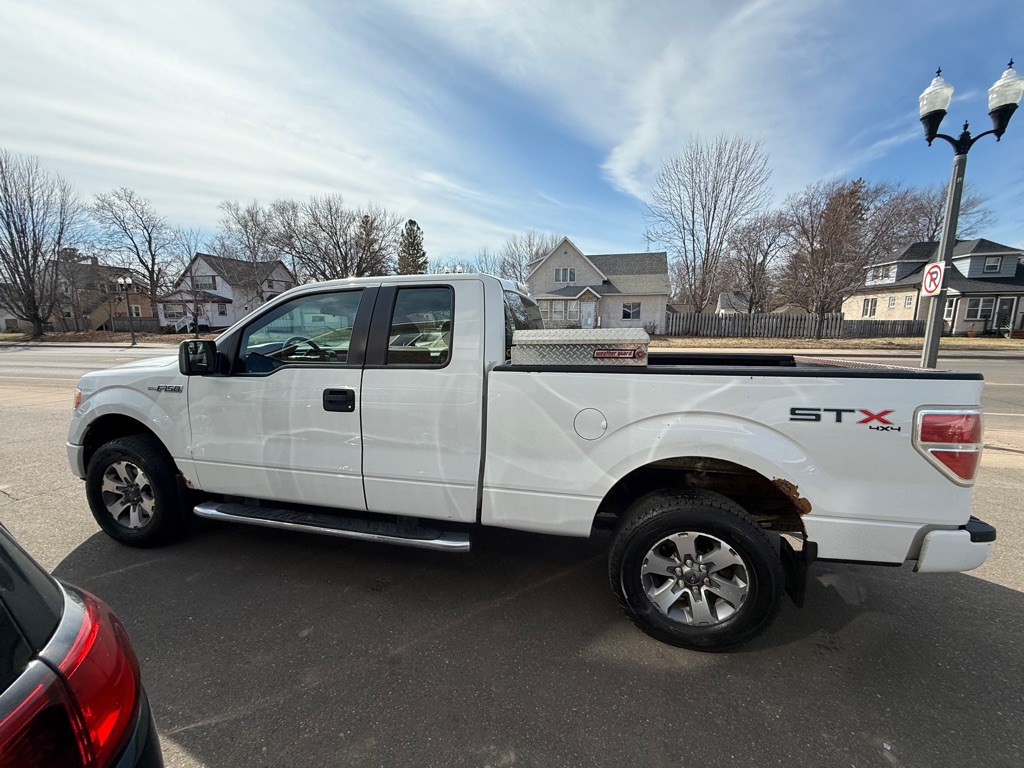 Photo 6 of this FORD F-150