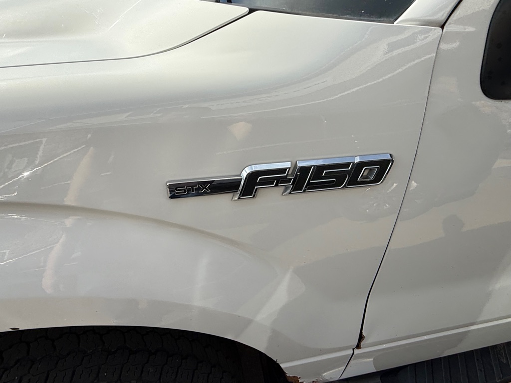 Photo 10 of this FORD F-150
