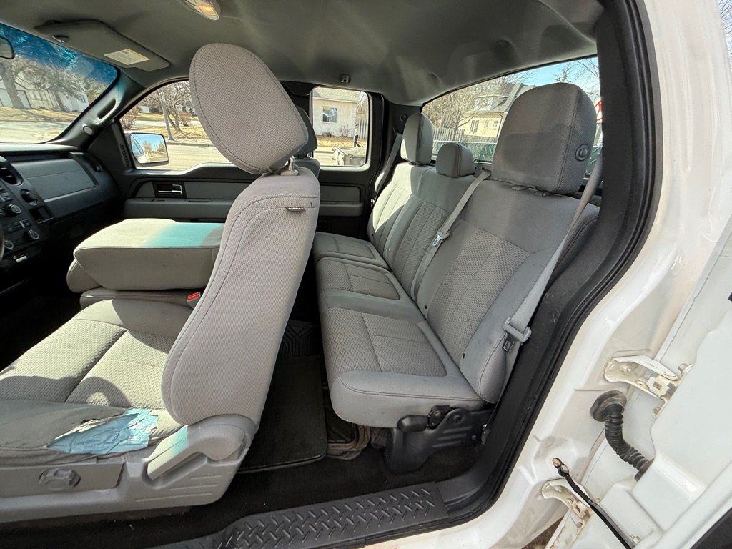 Photo 18 of this FORD F-150