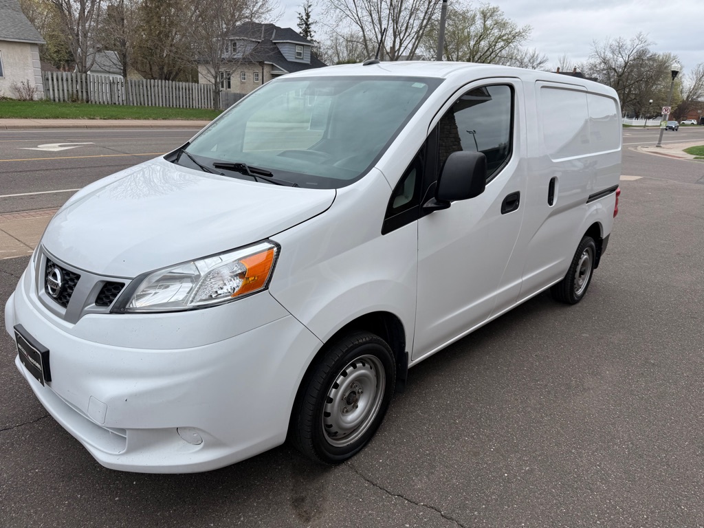 Photo 7 of this NISSAN NV200
