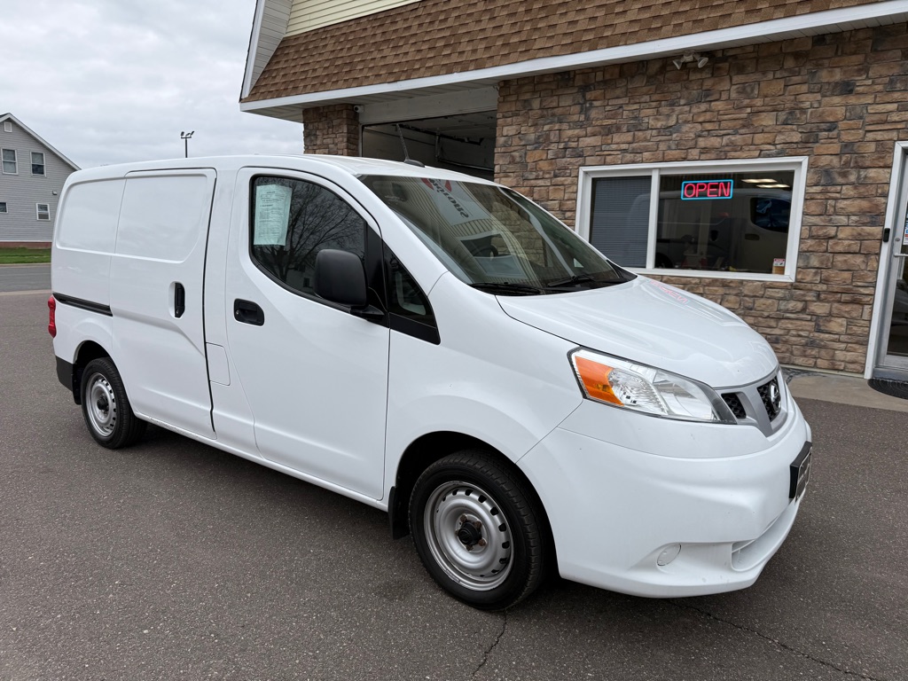 2020 NISSAN NV200