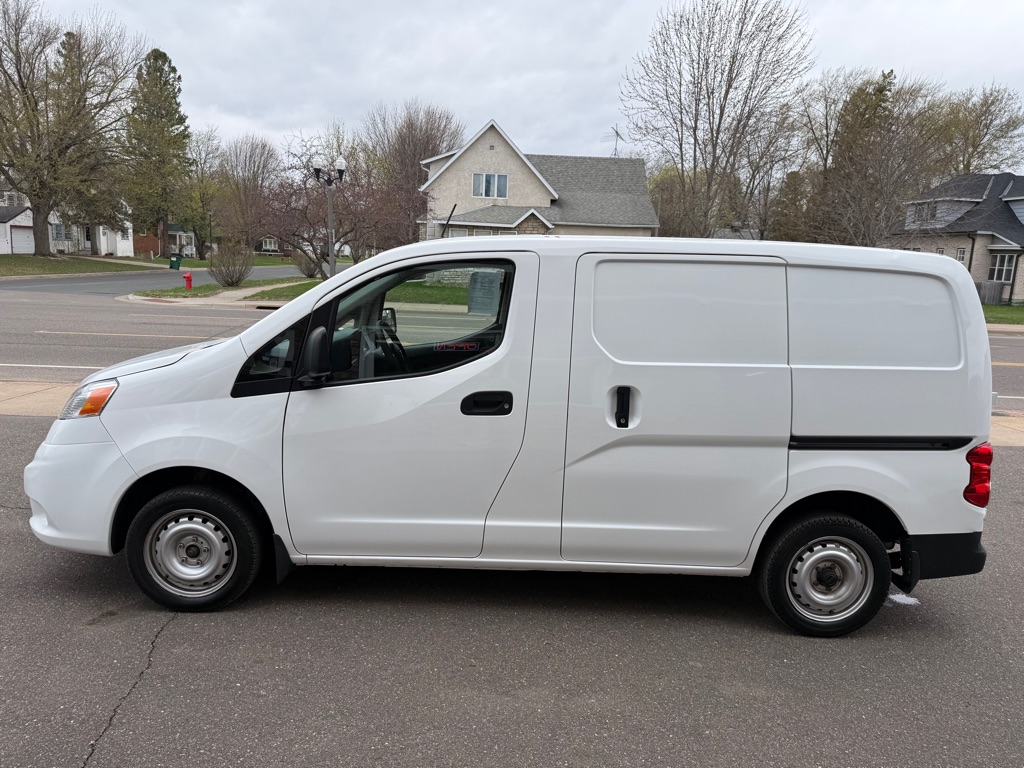Photo 6 of this NISSAN NV200
