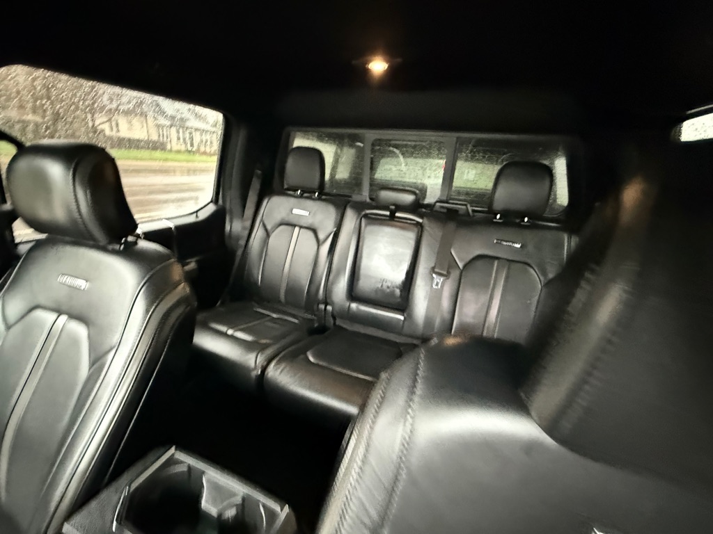 Photo 18 of this FORD F-150