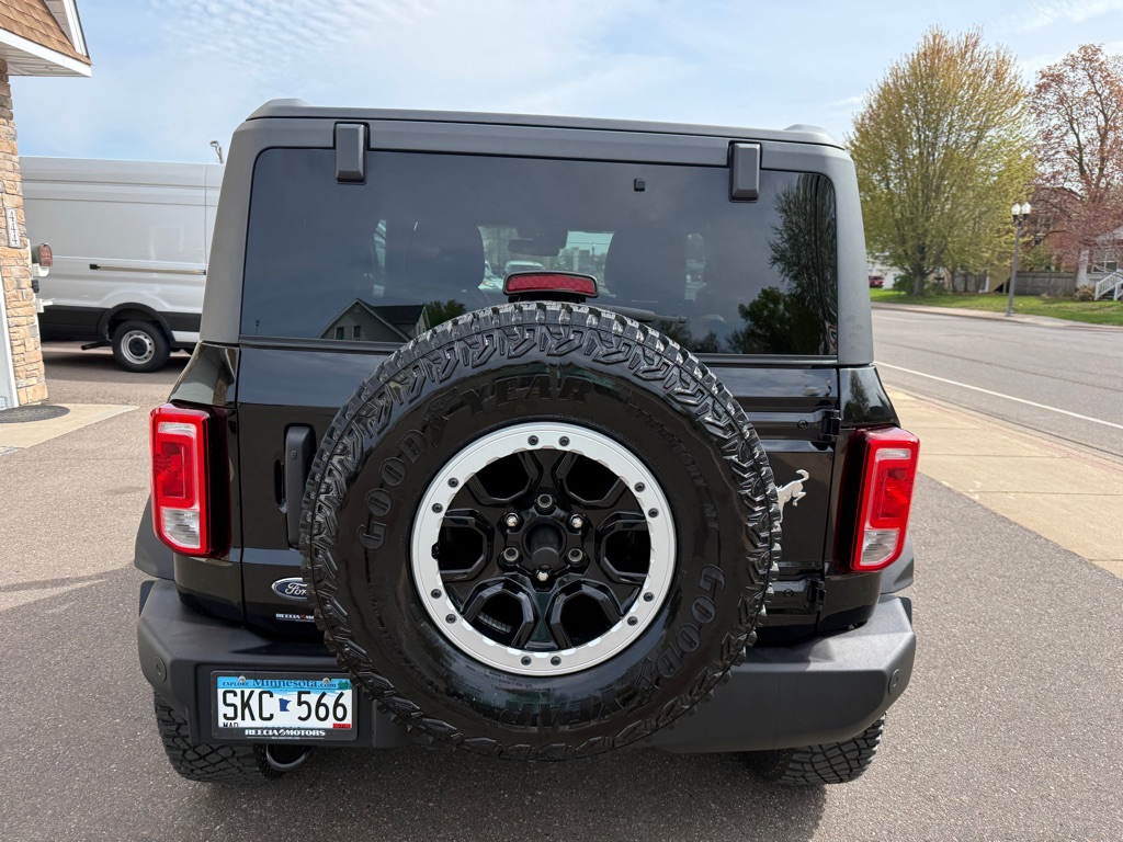 View vehicle photo 4