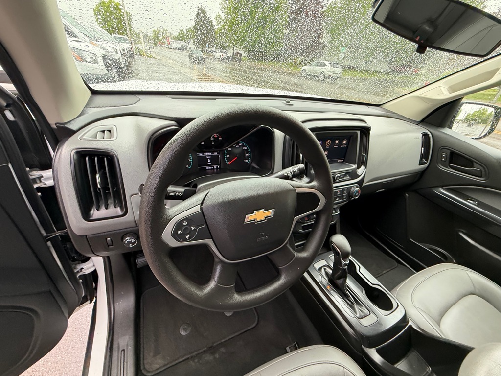 Photo 17 of this CHEVROLET COLORADO