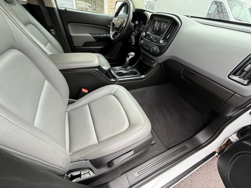 Photo 14 of this CHEVROLET COLORADO