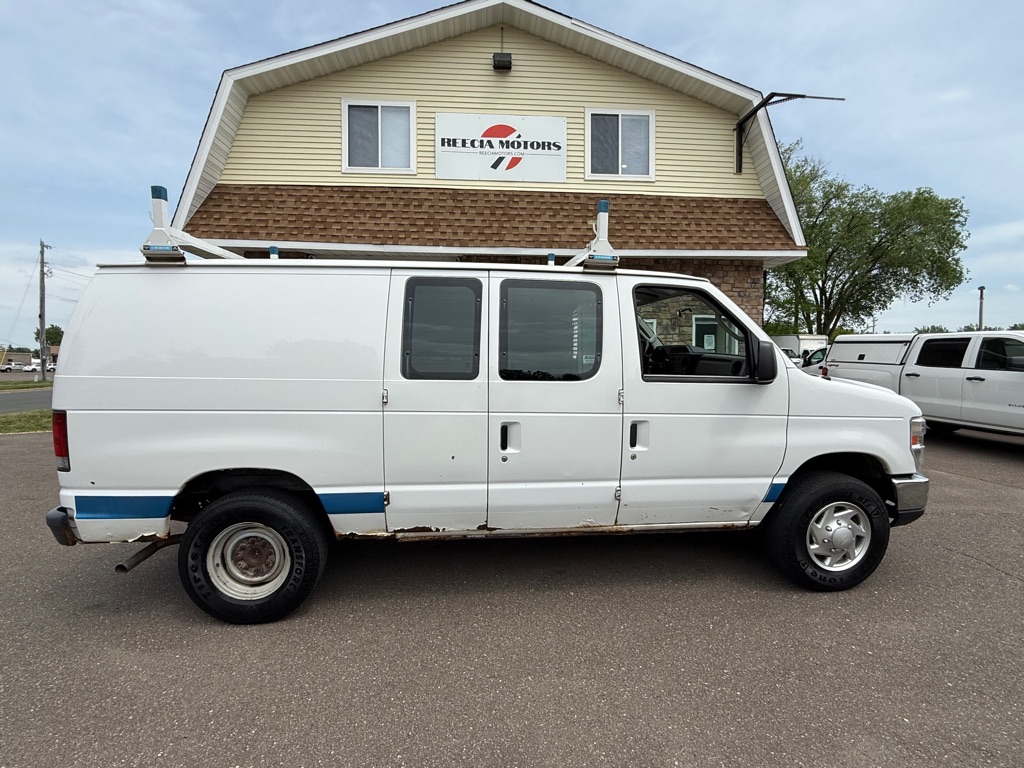 Photo 2 of this FORD E-SERIES