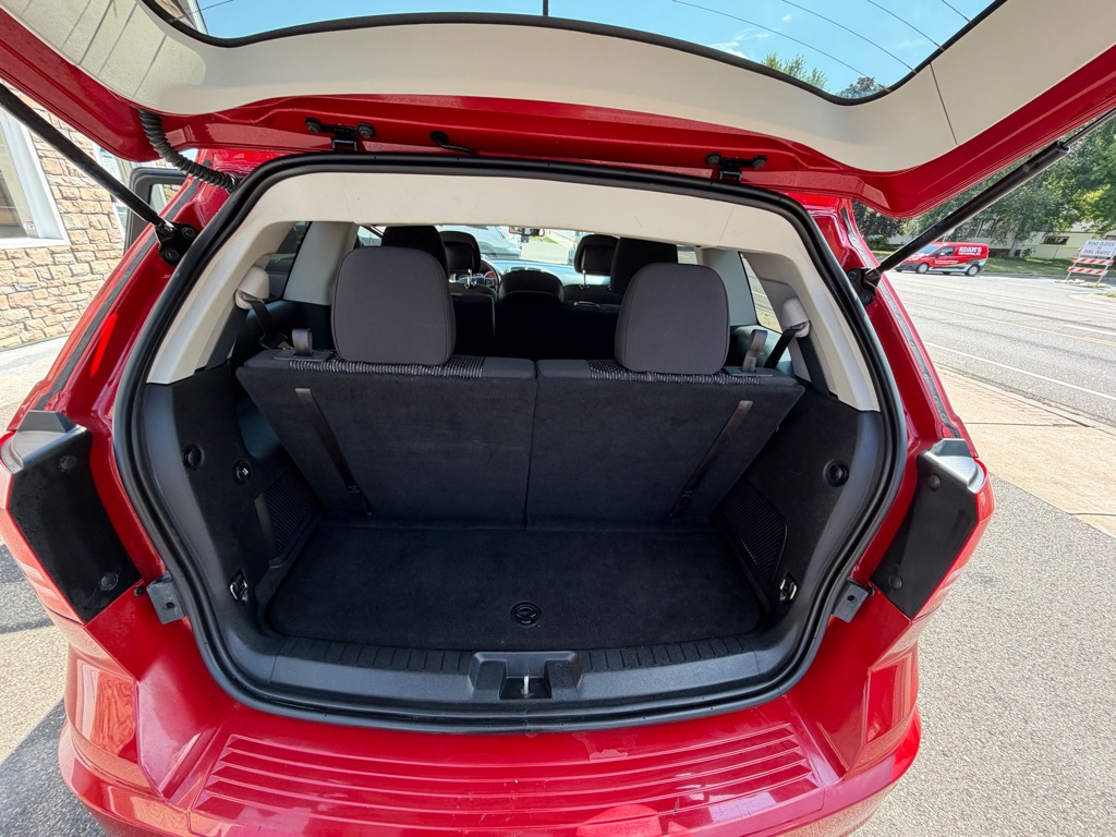Photo 18 of this DODGE JOURNEY