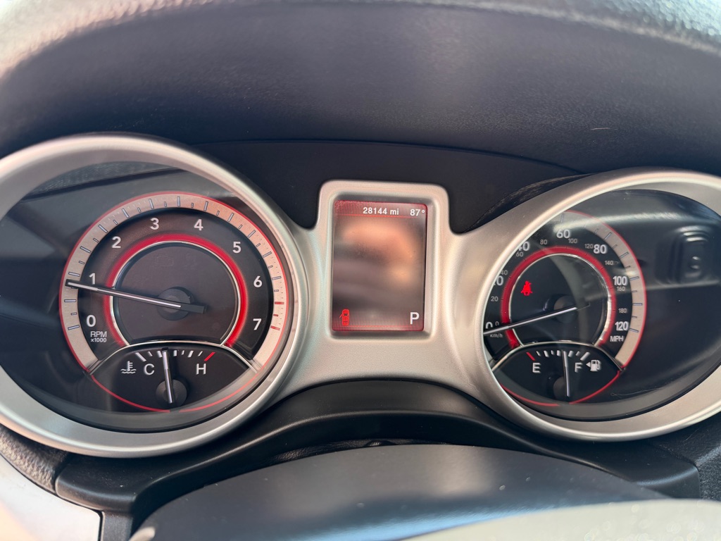 Photo 21 of this DODGE JOURNEY