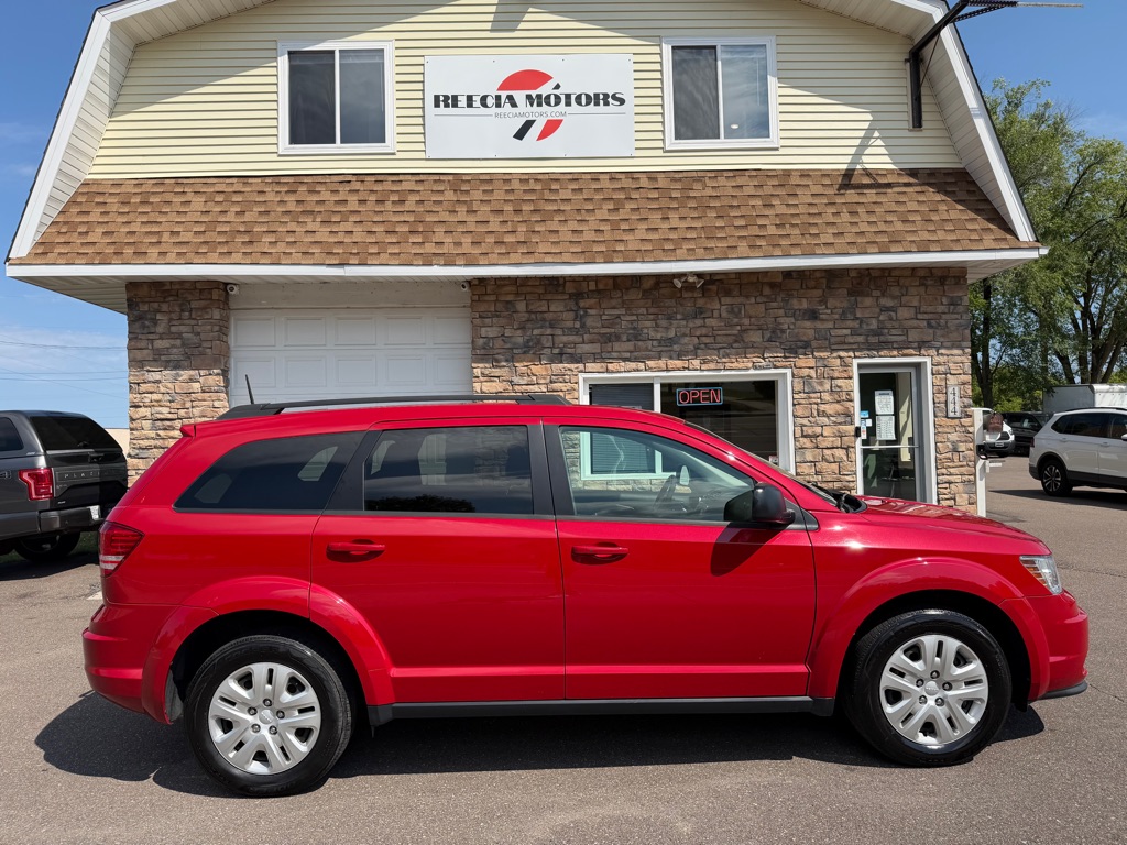 Photo 2 of this DODGE JOURNEY