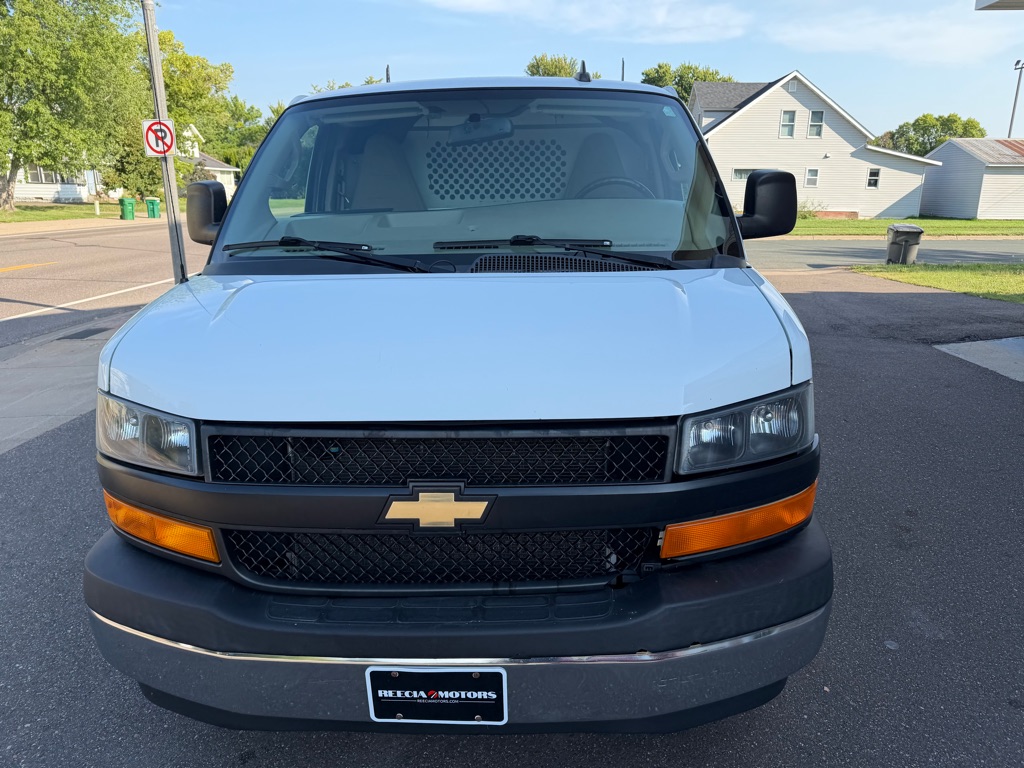 Photo 8 of this CHEVROLET EXPRESS