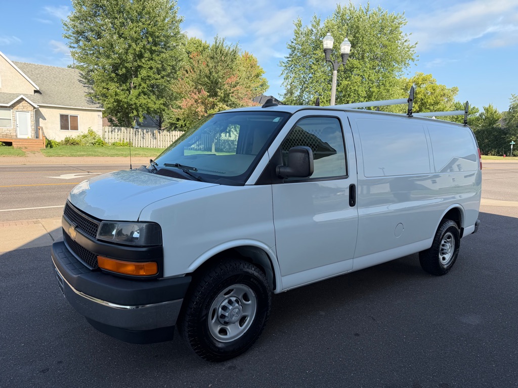 Photo 7 of this CHEVROLET EXPRESS