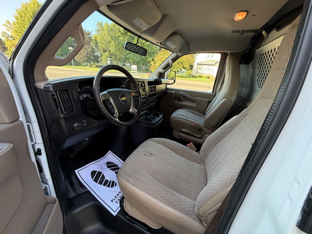 Photo 13 of this CHEVROLET EXPRESS
