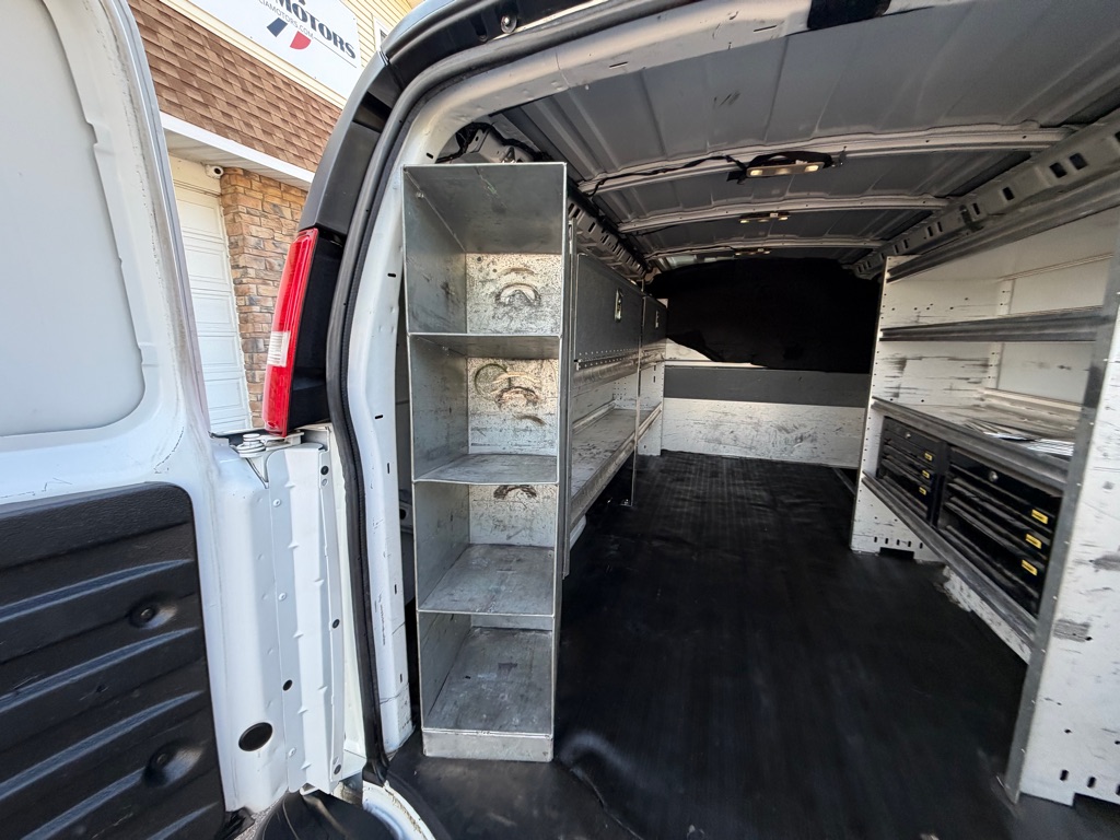 Photo 20 of this CHEVROLET EXPRESS