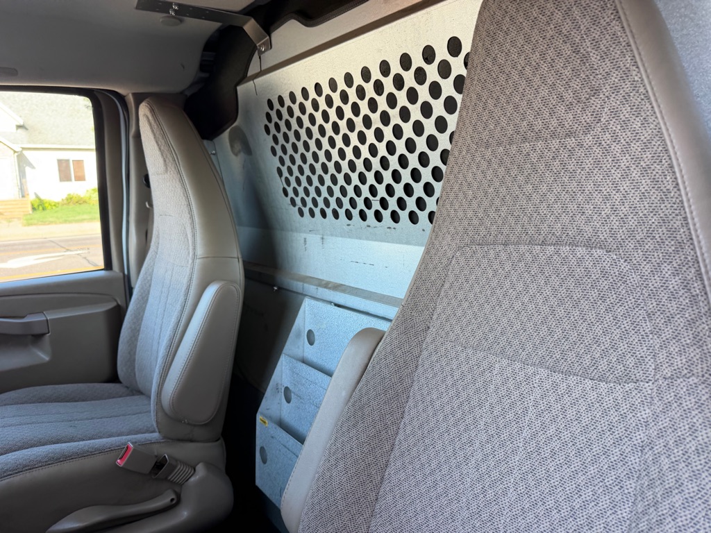 Photo 17 of this CHEVROLET EXPRESS