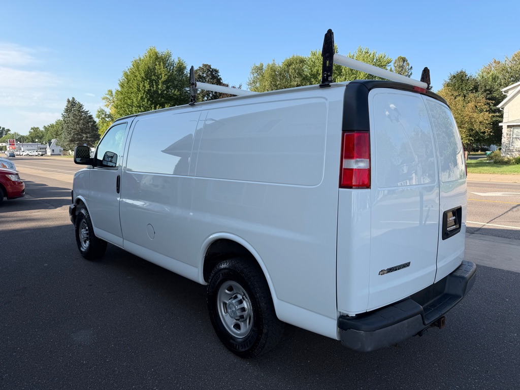 Photo 5 of this CHEVROLET EXPRESS