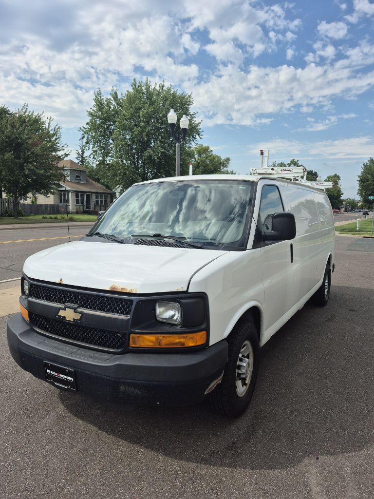 Photo 2 of this CHEVROLET EXPRESS