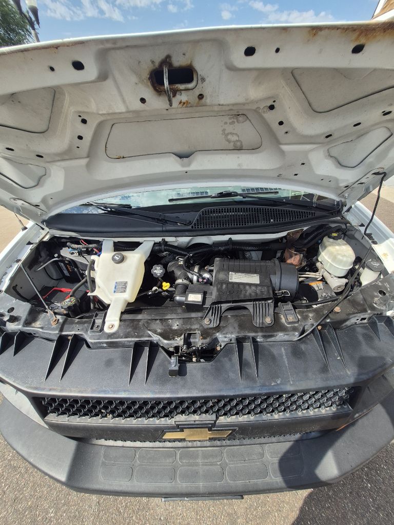 Photo 14 of this CHEVROLET EXPRESS