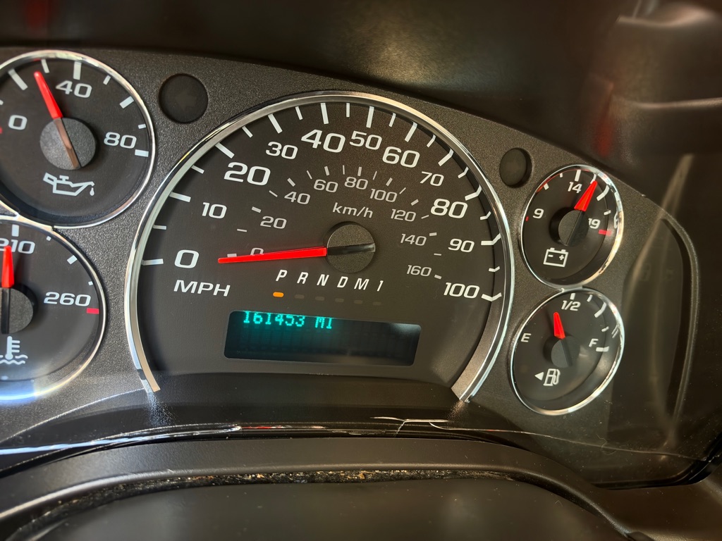 Photo 26 of this CHEVROLET EXPRESS