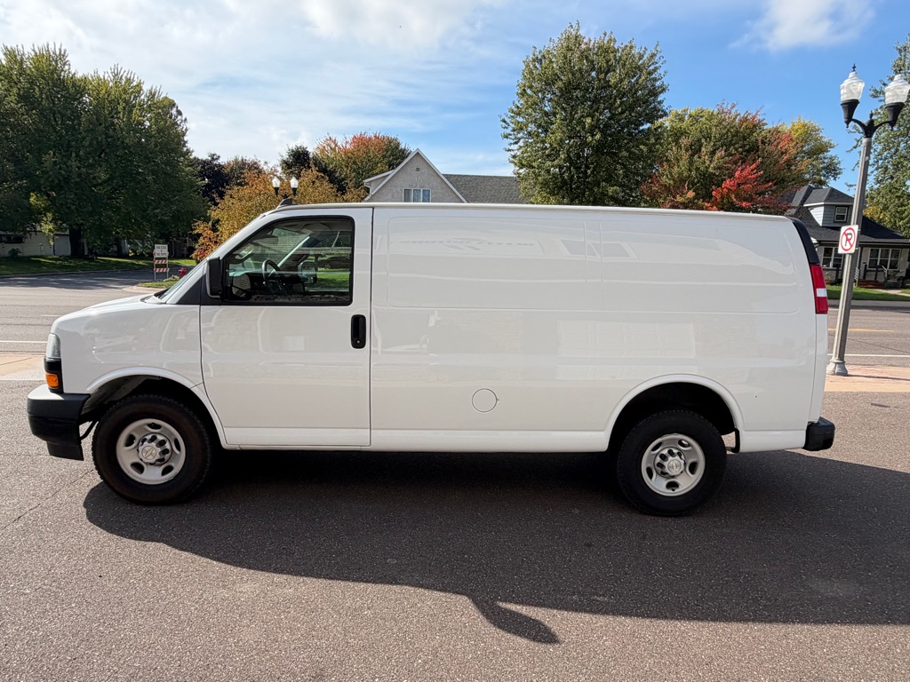Photo 5 of this CHEVROLET EXPRESS