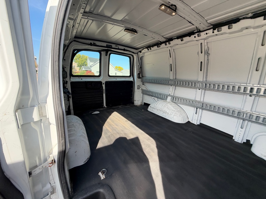 Photo 19 of this CHEVROLET EXPRESS
