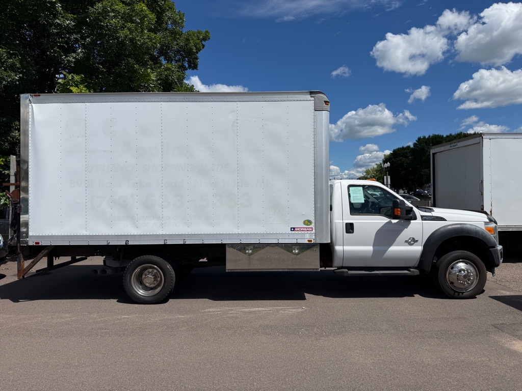 Photo 2 of this FORD F550