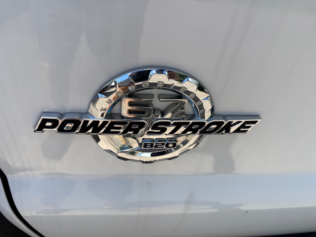 Photo 11 of this FORD F550