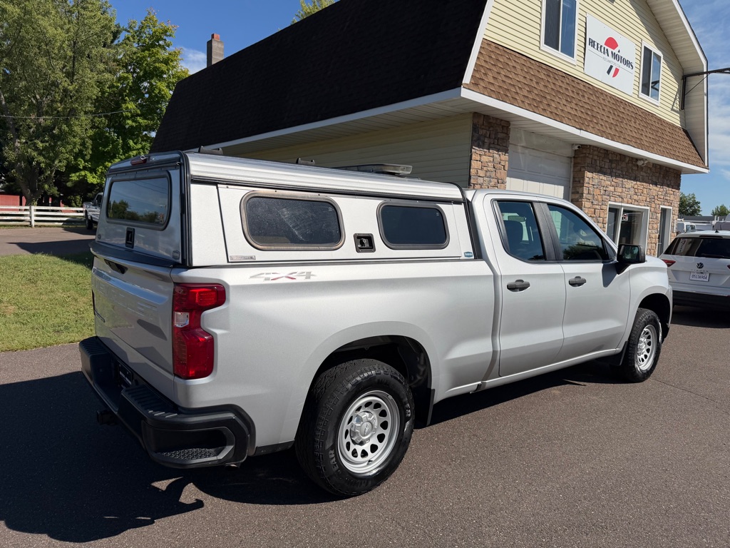 Photo 3 of this CHEVROLET SILVERADO 1500