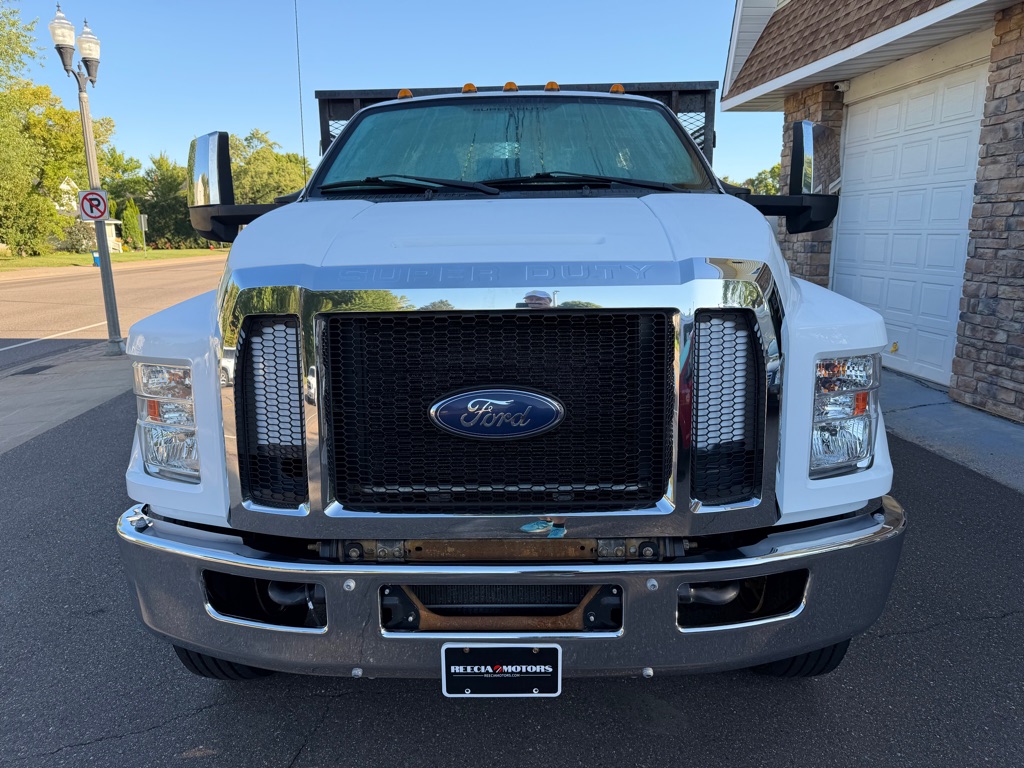 Photo 9 of this FORD F650
