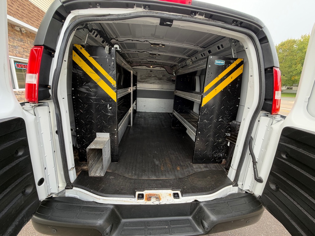 Photo 15 of this CHEVROLET EXPRESS