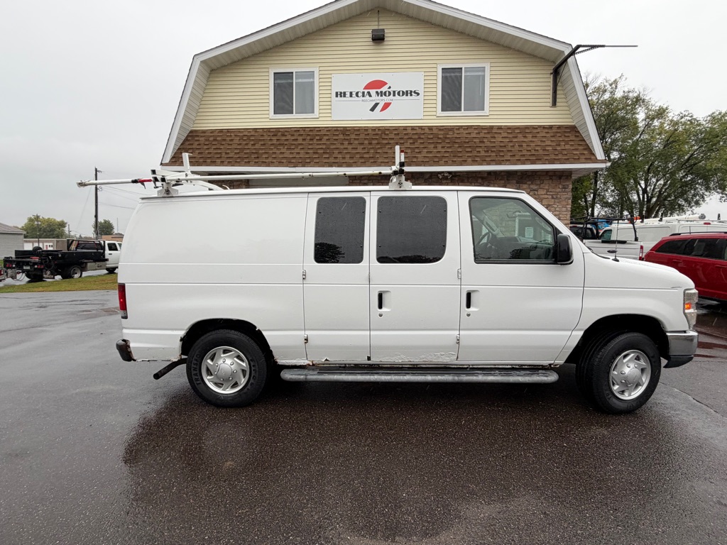 Photo 2 of this FORD E-SERIES