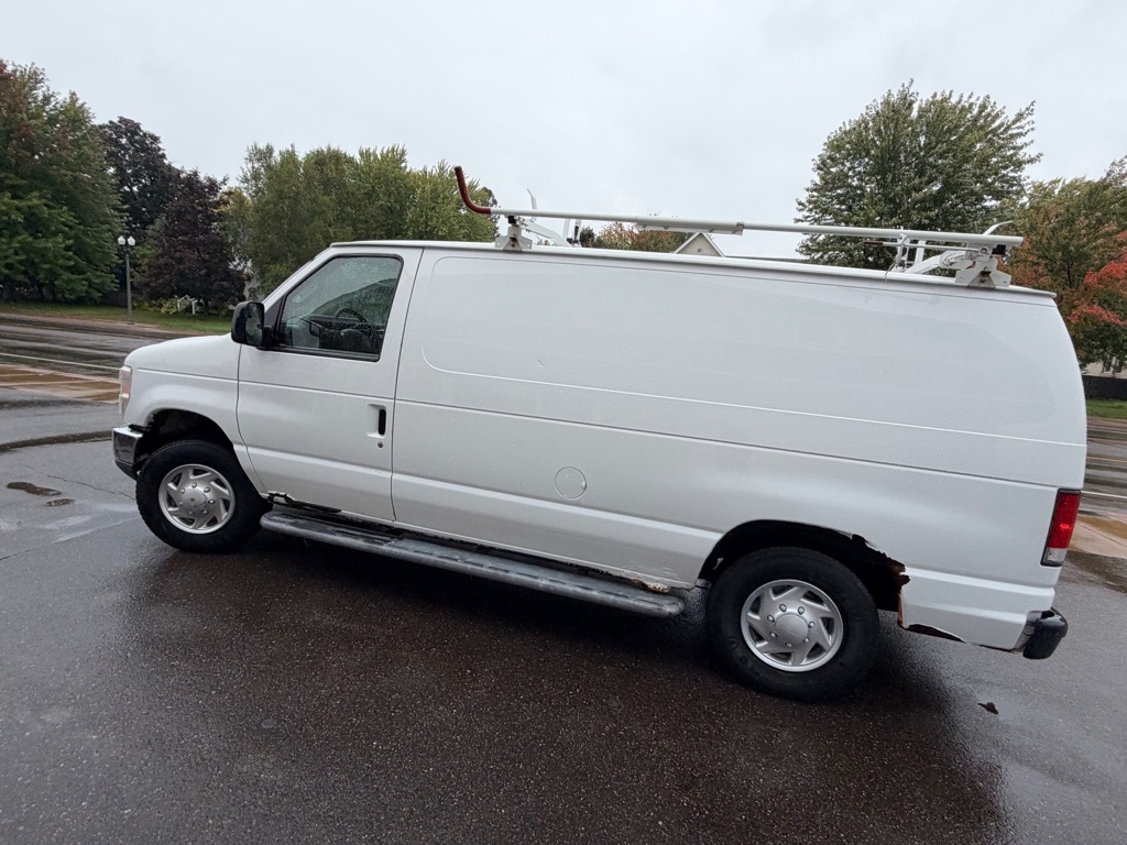 Photo 10 of this FORD E-SERIES