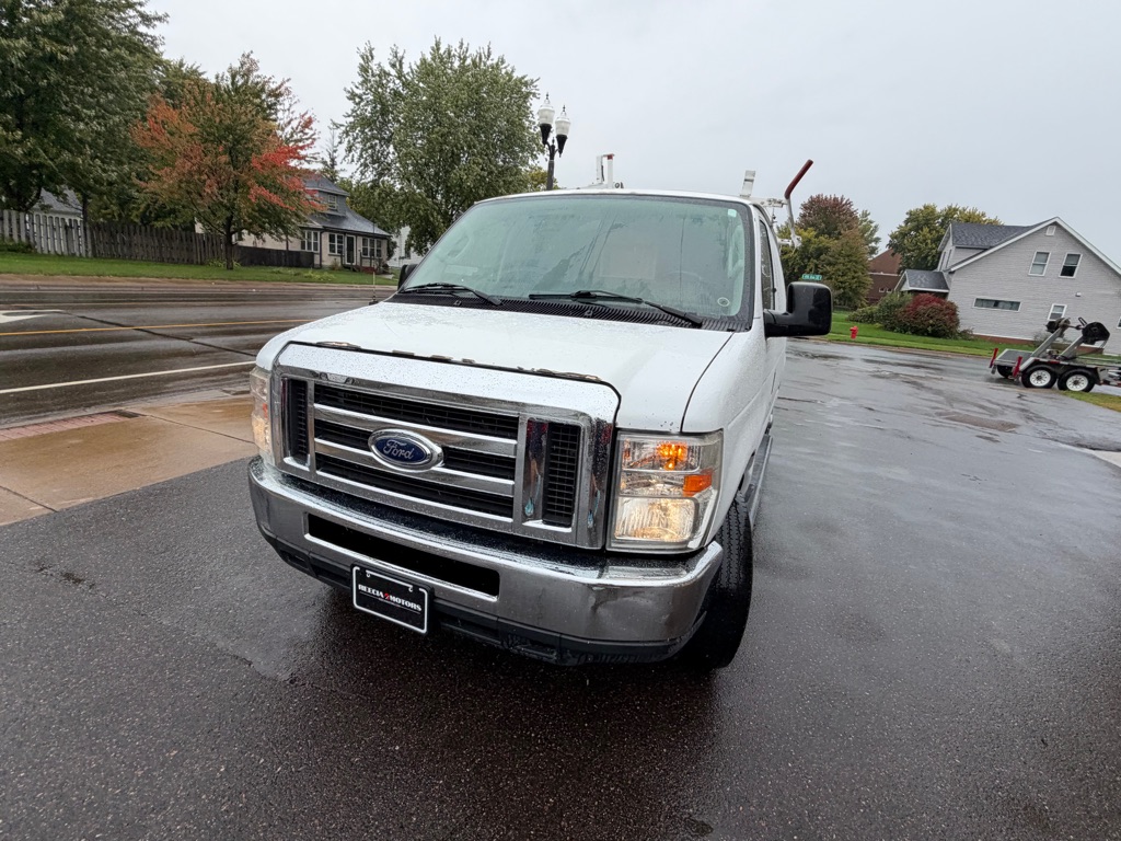 Photo 16 of this FORD E-SERIES