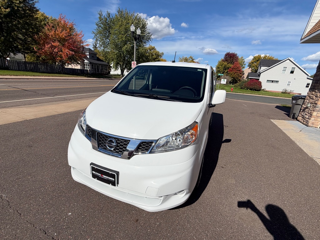 Photo 20 of this NISSAN NV200