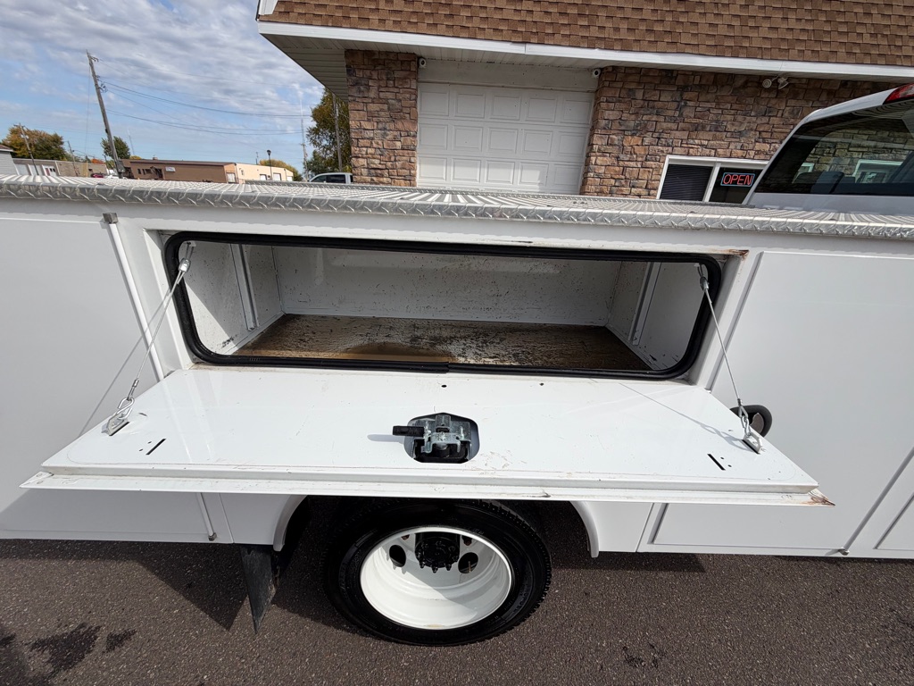 Photo 24 of this CHEVROLET SILVERADO 6500