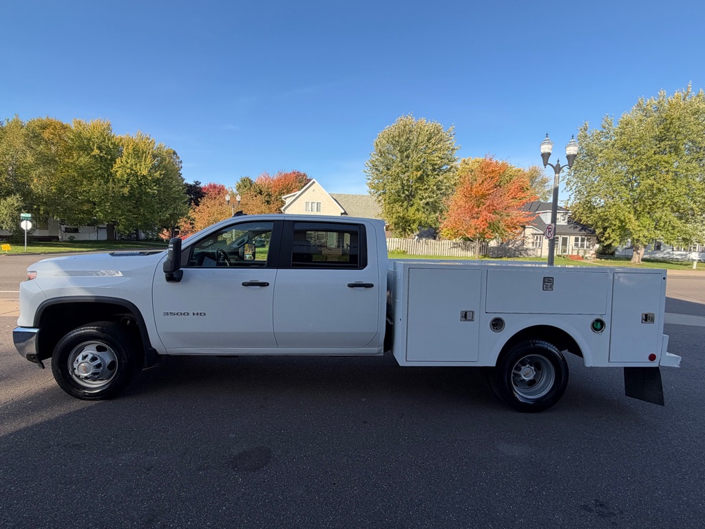Photo 6 of this CHEVROLET SILVERADO 3500H