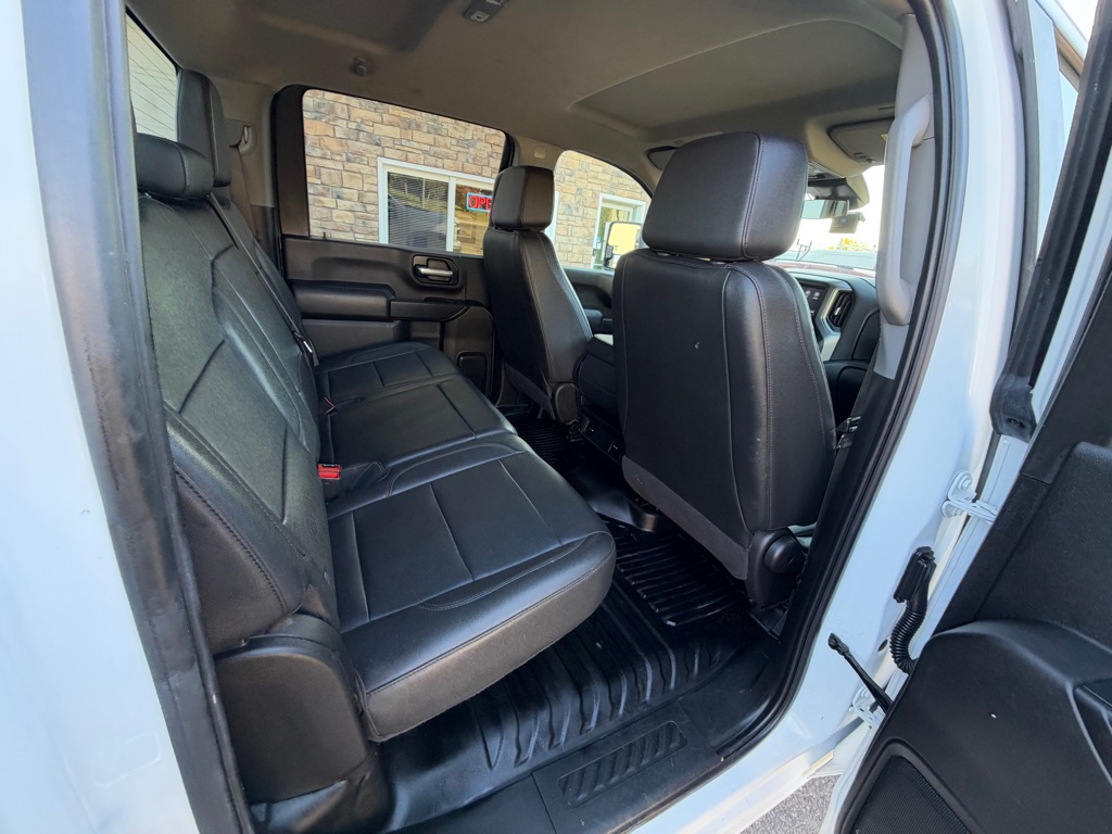 Photo 23 of this CHEVROLET SILVERADO 3500H