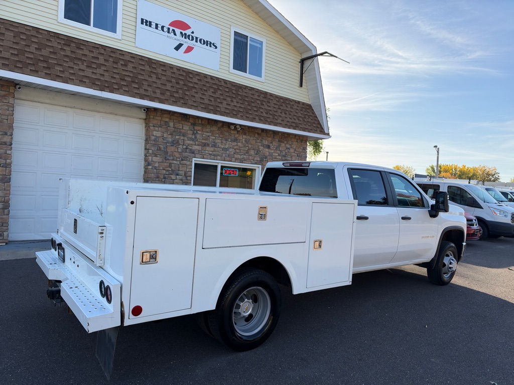 Photo 3 of this CHEVROLET SILVERADO 3500H