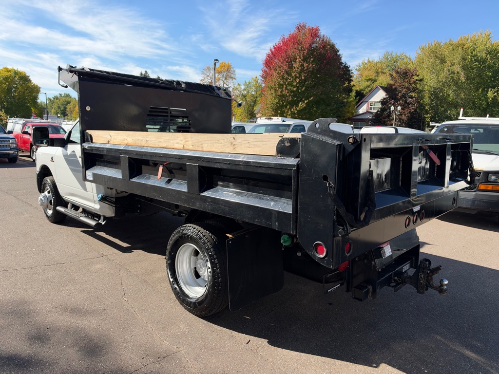 Photo 6 of this RAM 3500 TRADESMAN