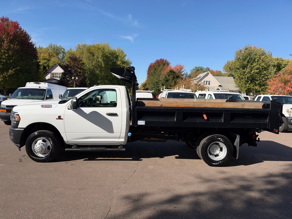 Photo 7 of this RAM 3500 TRADESMAN