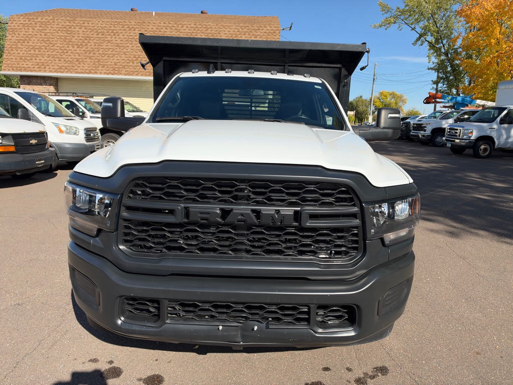 Photo 9 of this RAM 3500 TRADESMAN