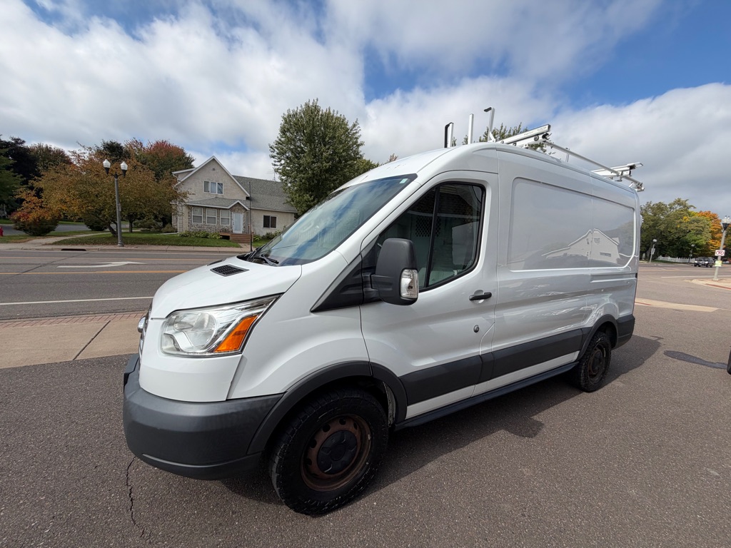 Photo 8 of this FORD TRANSIT