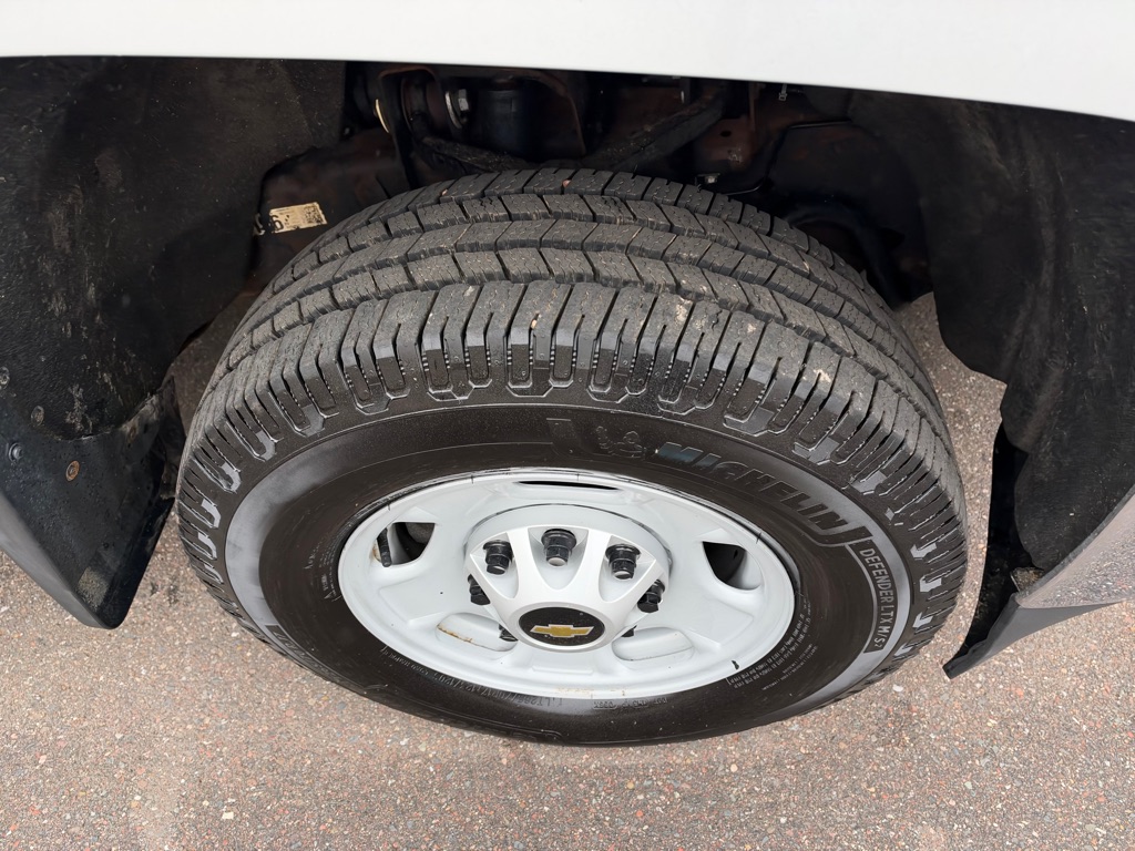 Photo 17 of this CHEVROLET SILVERADO 2500H