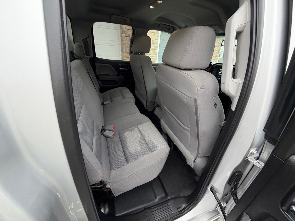 Photo 19 of this CHEVROLET SILVERADO 2500H